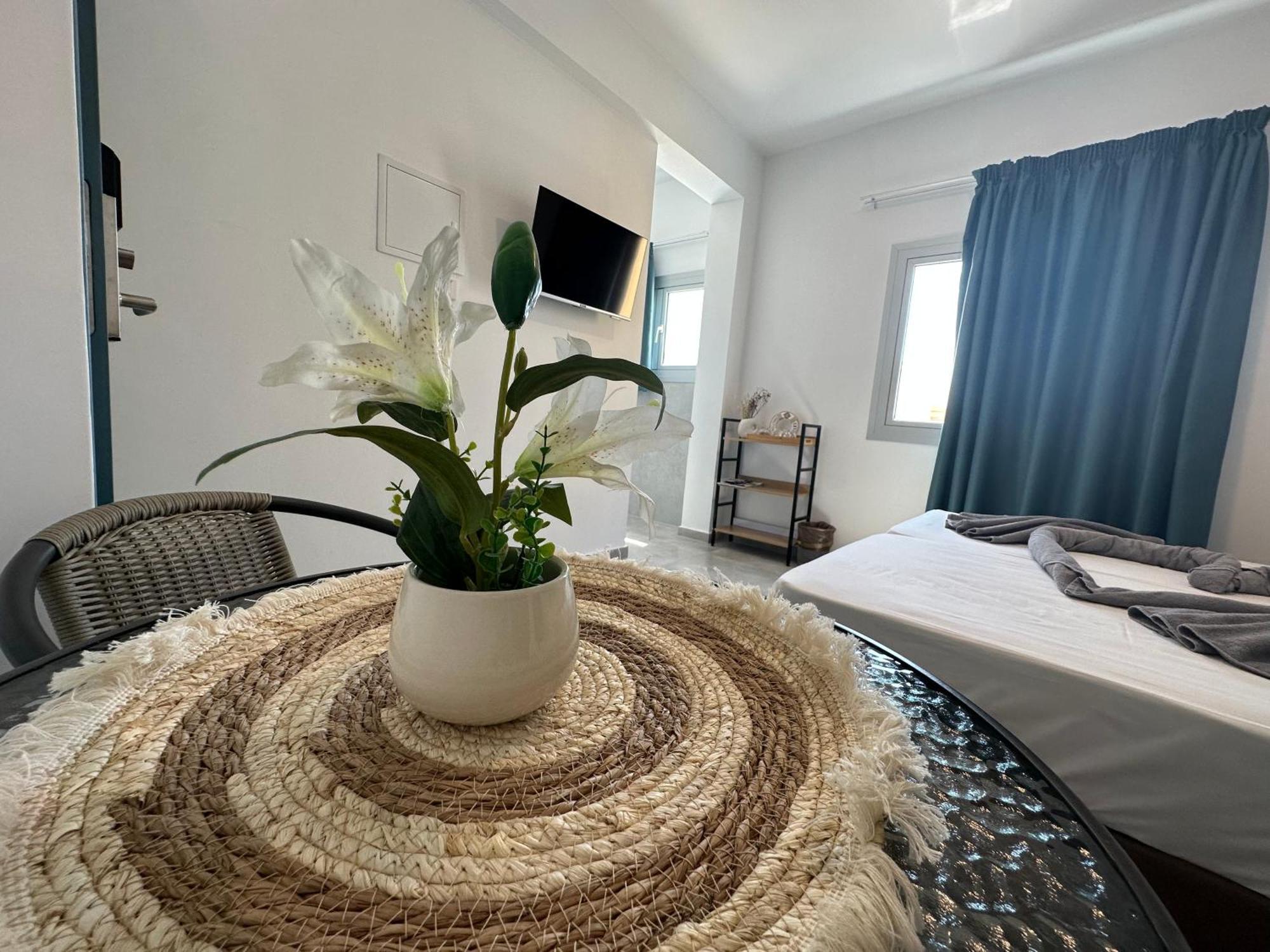 Sun Plaza Suites - Adults Only Ayia Napa Ngoại thất bức ảnh