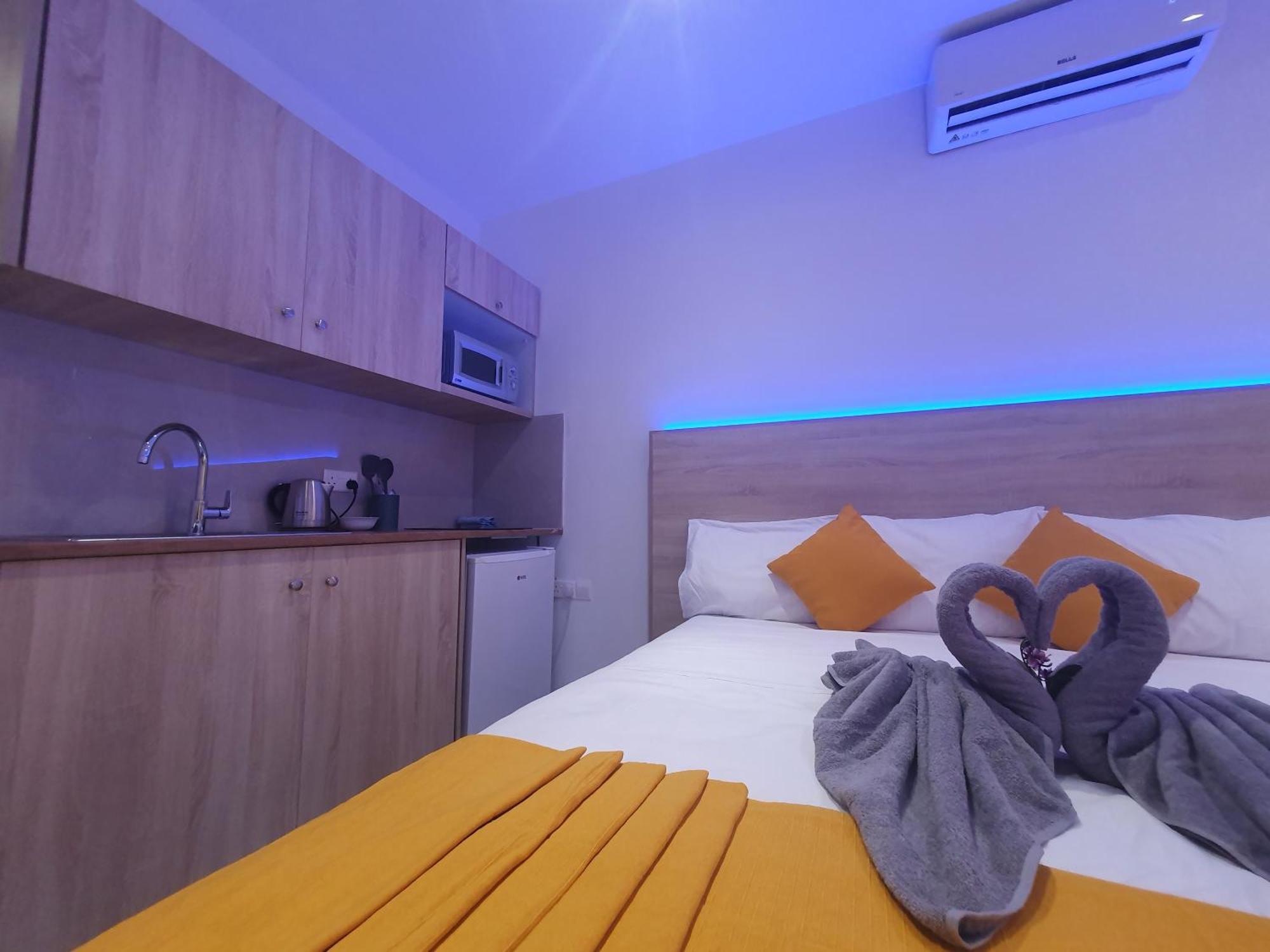 Sun Plaza Suites - Adults Only Ayia Napa Ngoại thất bức ảnh