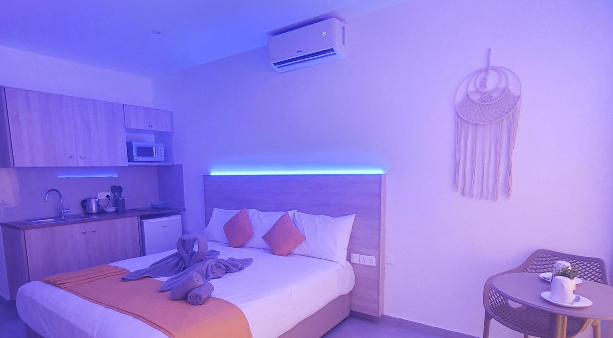 Sun Plaza Suites - Adults Only Ayia Napa Ngoại thất bức ảnh