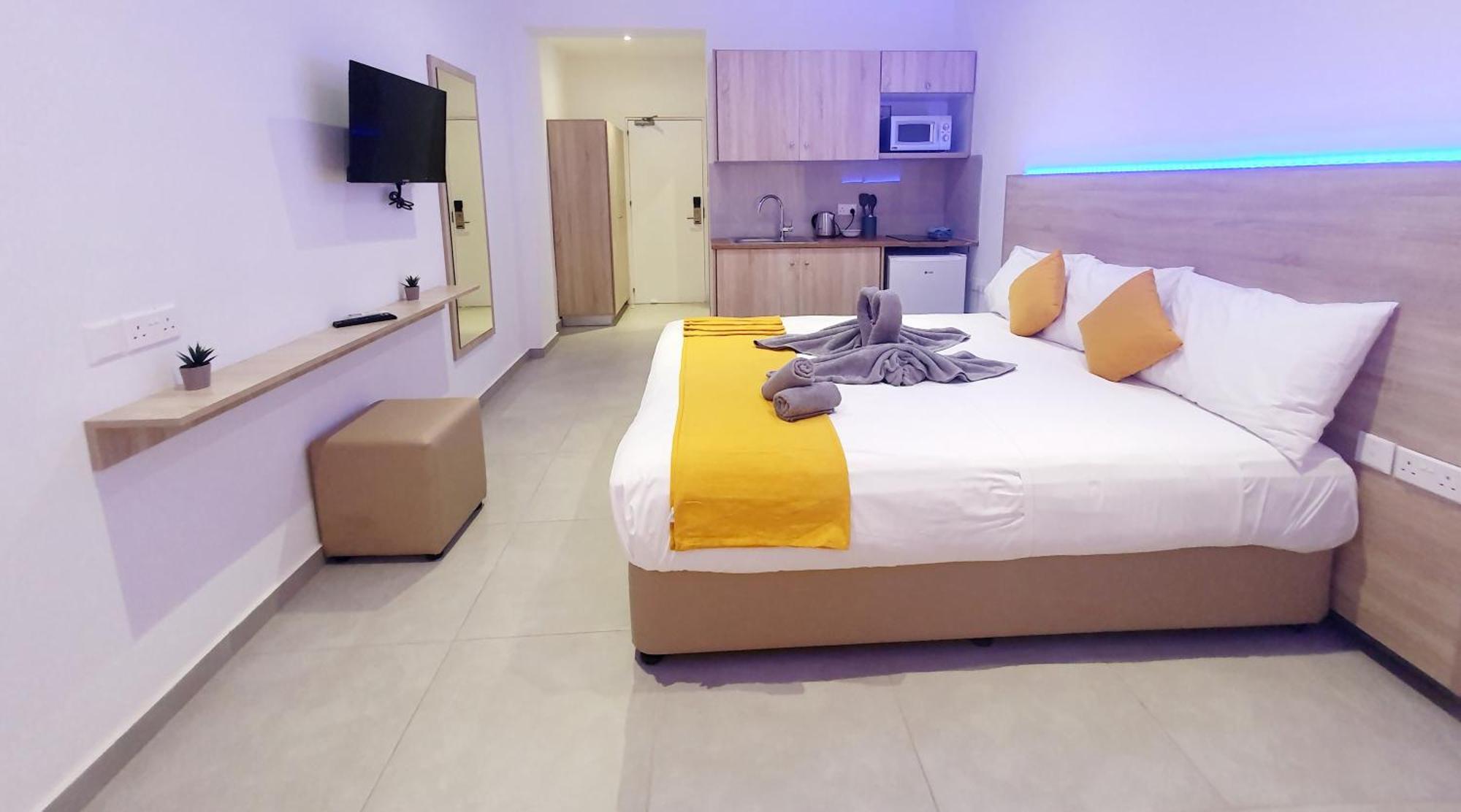 Sun Plaza Suites - Adults Only Ayia Napa Ngoại thất bức ảnh