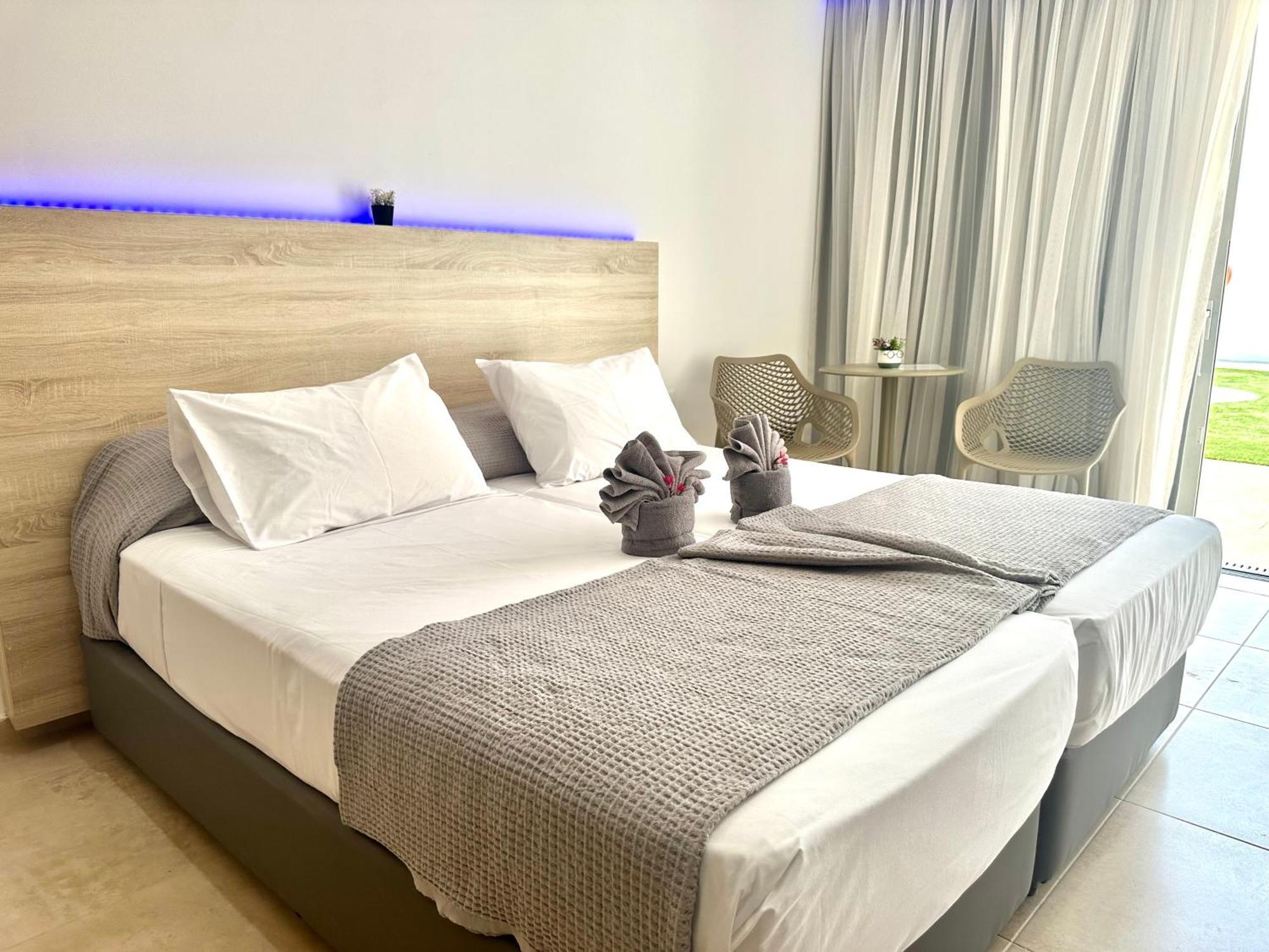Sun Plaza Suites - Adults Only Ayia Napa Ngoại thất bức ảnh