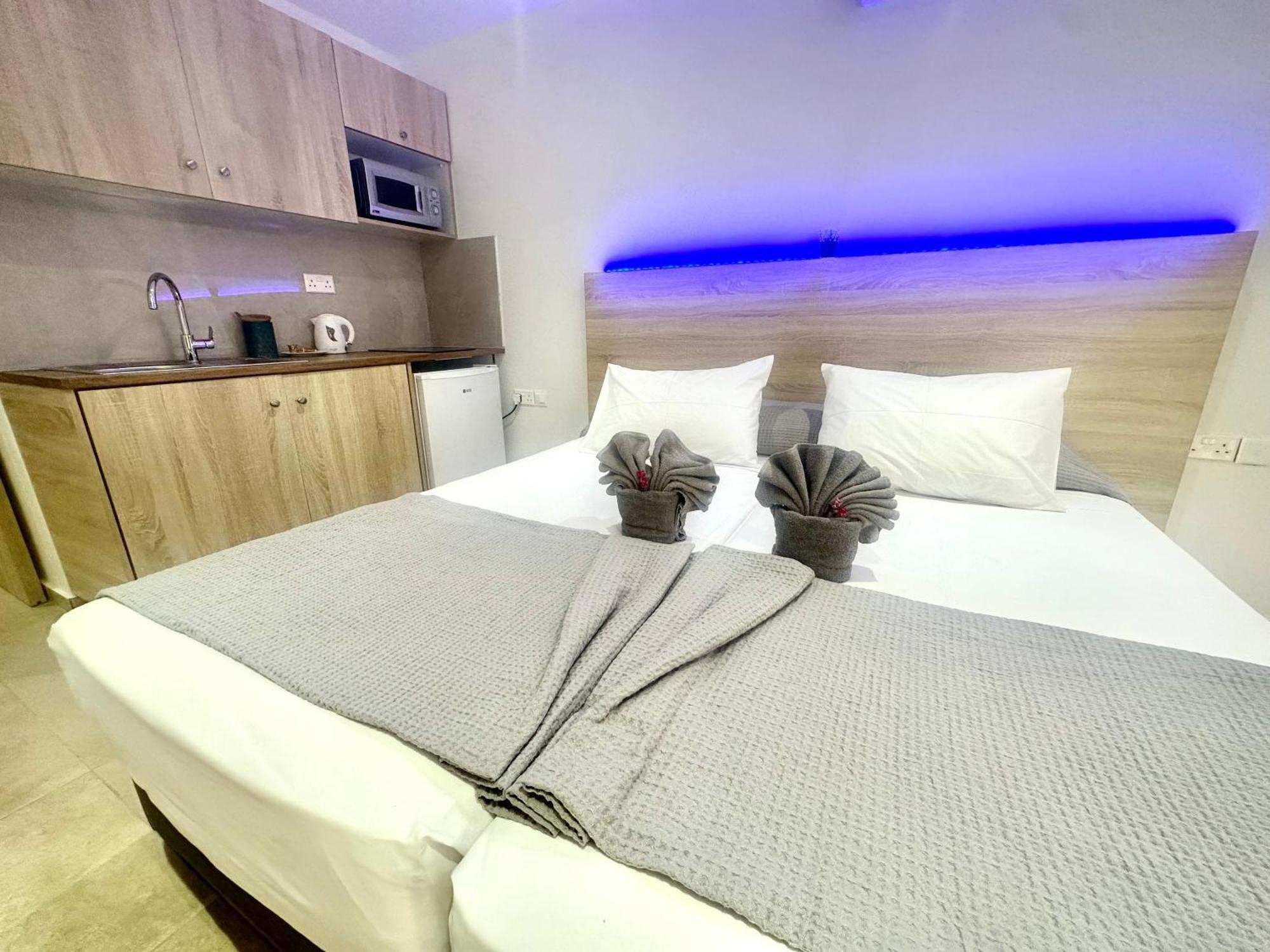 Sun Plaza Suites - Adults Only Ayia Napa Ngoại thất bức ảnh